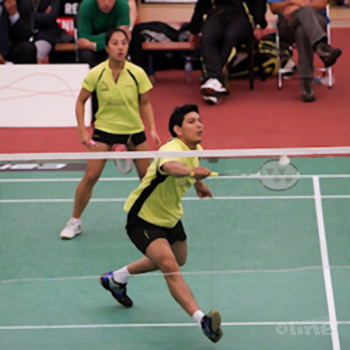 Positioneel badminton voor de gemengddubbel (deel 2) Positioneel badminton voor de gemengddubbel (deel 2)