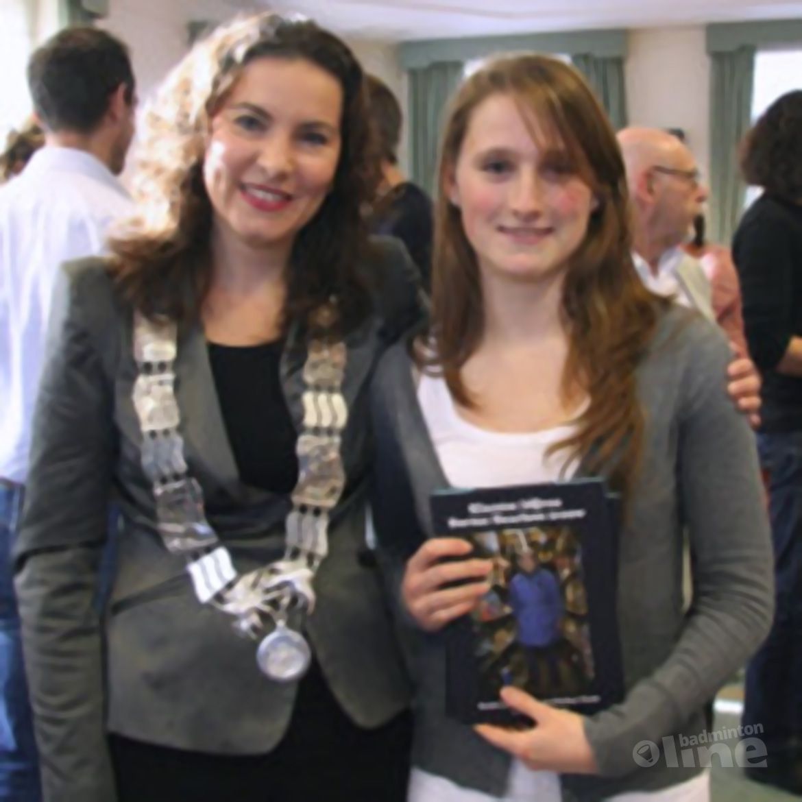 Kirsten van der Valk geportretteerd in boek over haar woonplaats Kirsten van der Valk geportretteerd in boek over haar woonplaats