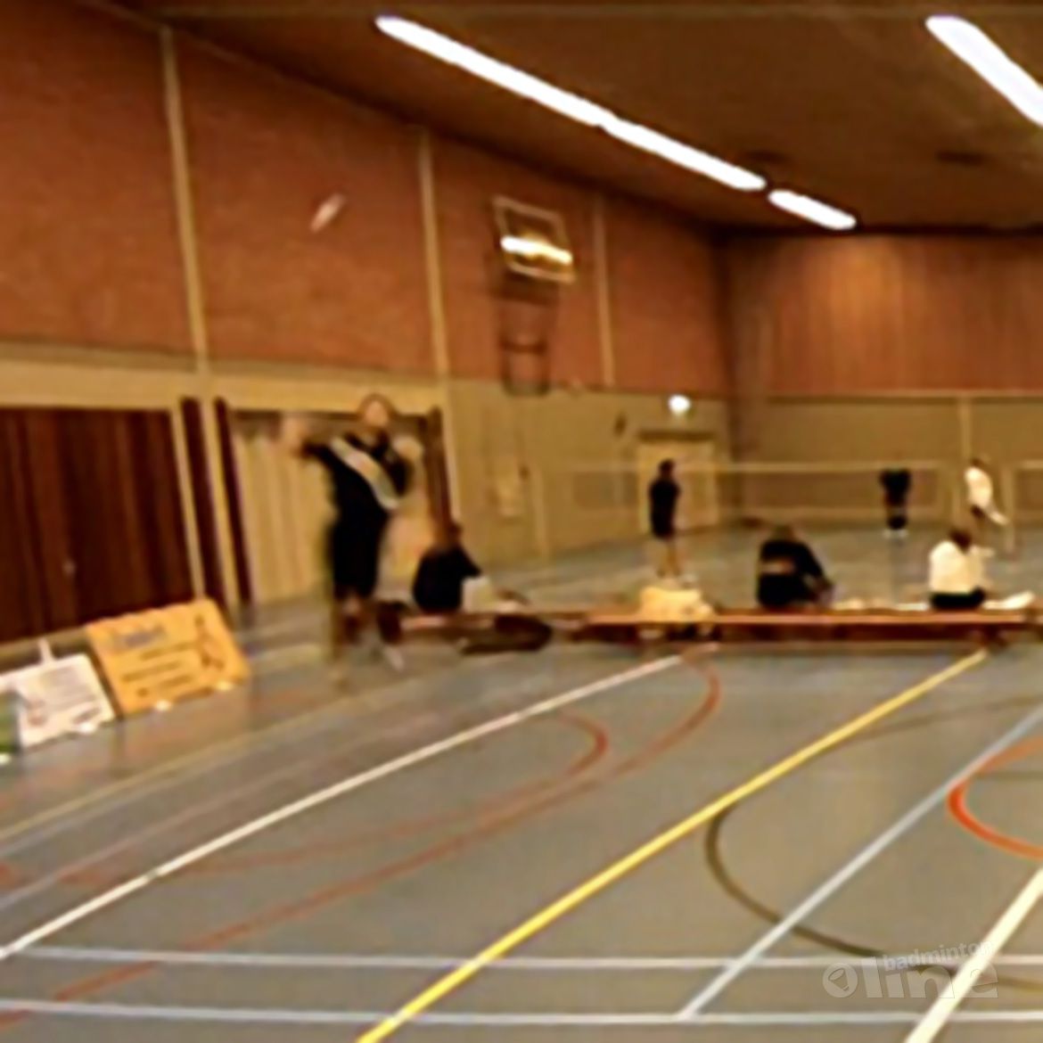 Simon van Opstal filmt single met wide angle GoPro sportcamera Simon van Opstal filmt single met wide angle GoPro sportcamera