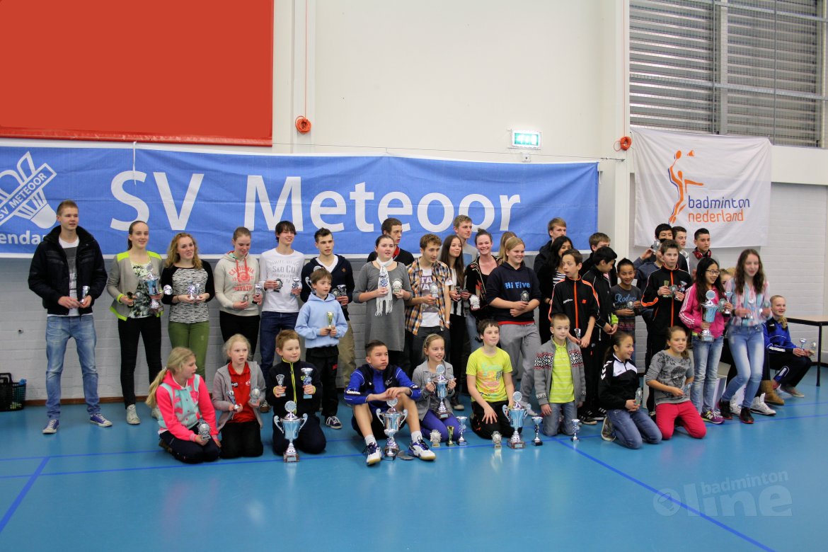 Lekker badmintonnen tijdens het RJK in Regio Noord Lekker badmintonnen tijdens het RJK in Regio Noord