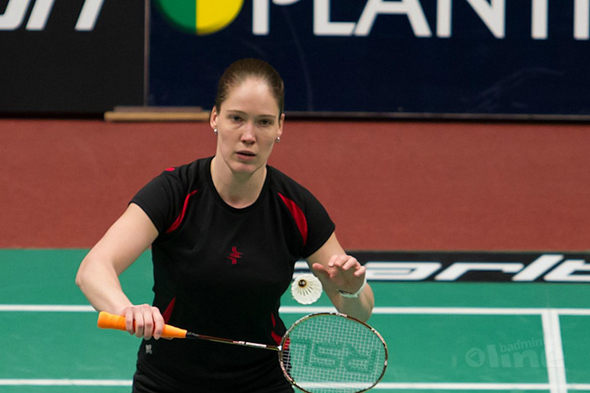 Maartje Verheul moet stoppen met badminton Maartje Verheul moet stoppen met badminton