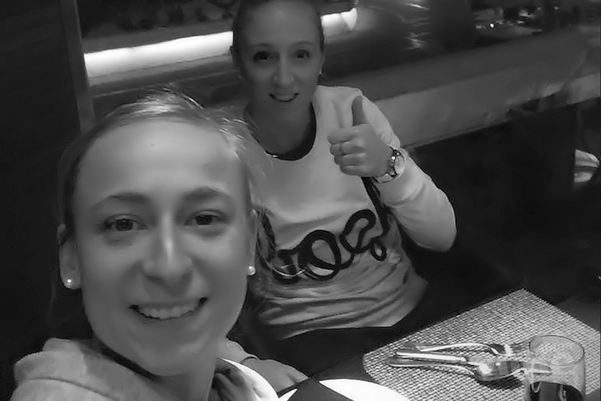 Eefje Muskens en Selena Piek eenvoudig door naar kwartfinale EK Eefje Muskens en Selena Piek eenvoudig door naar kwartfinale EK