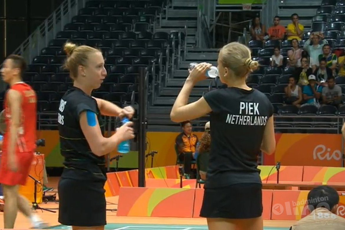 Kwartfinales eindstation voor koppel Eefje Muskens / Selena Piek en Mark Caljouw bij EK Badminton Kwartfinales eindstation voor koppel Eefje Muskens / Selena Piek en Mark Caljouw bij EK Badminton