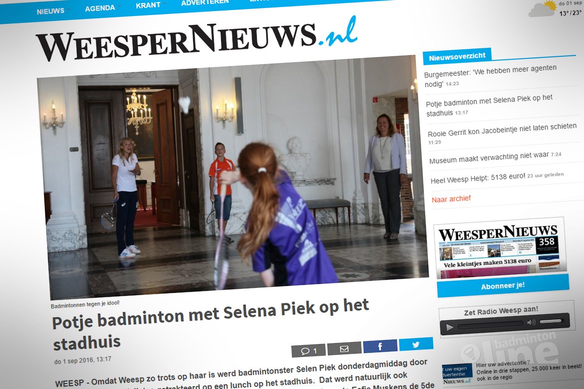 Potje badminton met Selena Piek op het stadhuis Potje badminton met Selena Piek op het stadhuis
