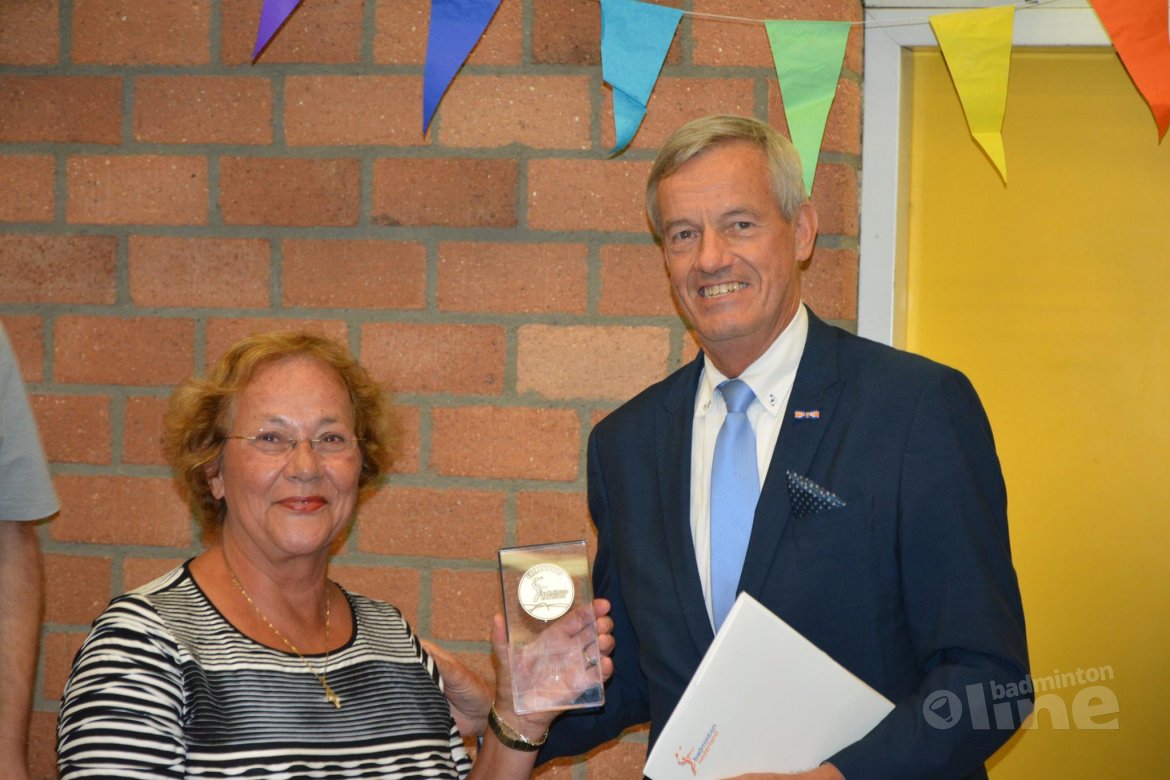 Erepenning voor 50 jaar BV Ribad Erepenning voor 50 jaar BV Ribad