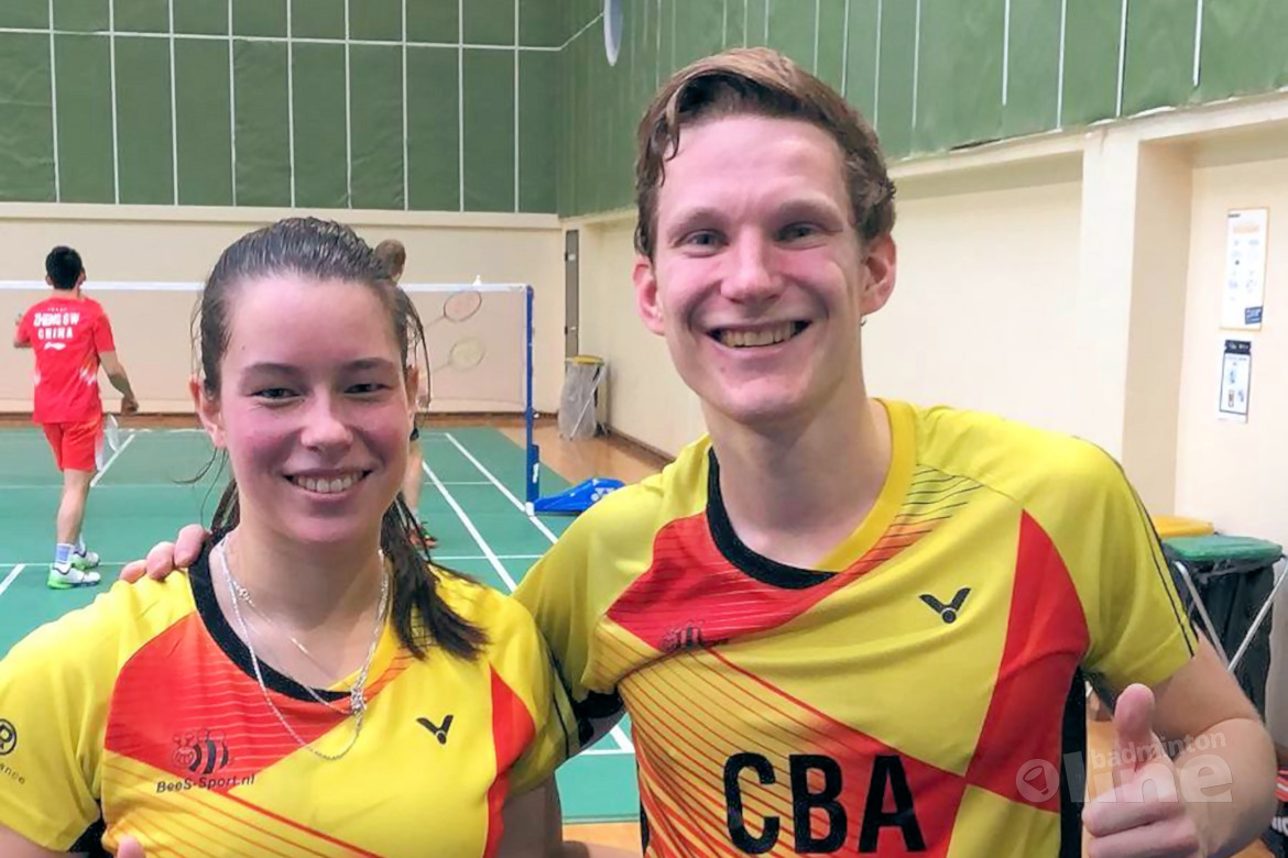 Robin Tabeling en Cheryl Seinen overrompelen Maleisische top 10 spelers Robin Tabeling en Cheryl Seinen overrompelen Maleisische top 10 spelers