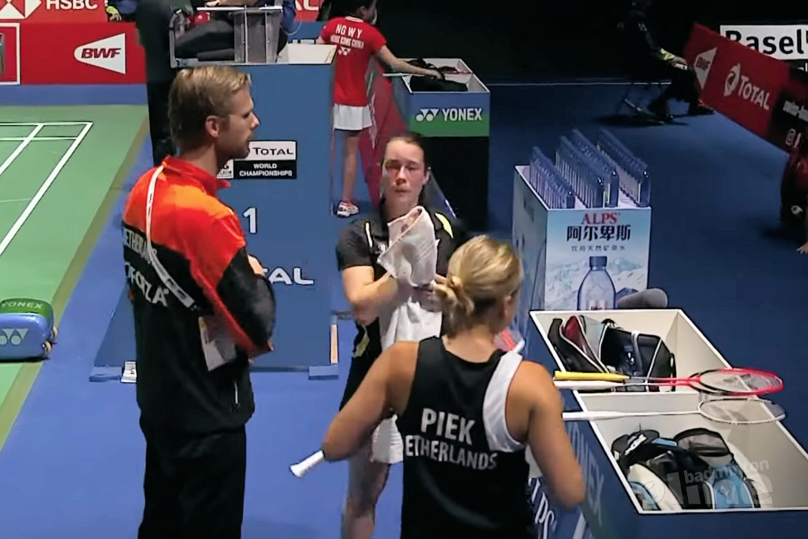 Selena Piek en Cheryl Seinen door naar tweede ronde WK Badminton Selena Piek en Cheryl Seinen door naar tweede ronde WK Badminton