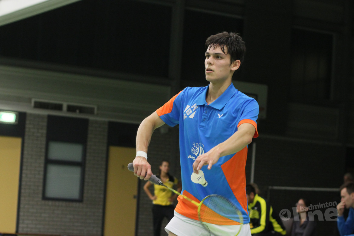 Almere verslaat koploper Hoornse met 6-2 Almere verslaat koploper Hoornse met 6-2